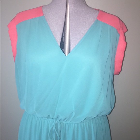 Enfocus Studio Dresses & Skirts - Super cute color-block dress